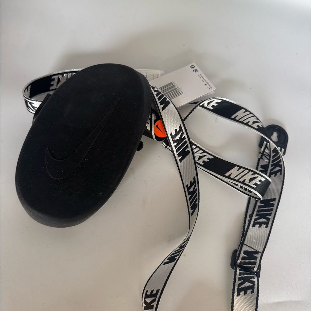 Nike Black Key Card Holder Accessory